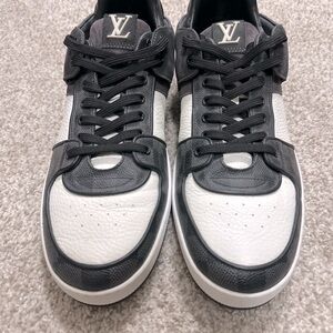 Men’s Louis Vuitton Black & White Sneakers - Size 11 Shoes (44.5 EU) LV Like New